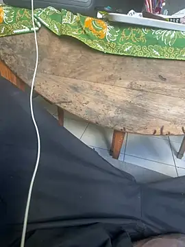 longuebitenoire971 online show from February 20, 6:08 pm