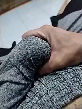 Snapshot of batmki chatting on February 16, 6:09 am batmki online show from February 16, 6:09 am