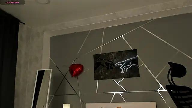 Snapshot of naomi_reiss chatting on March 1, 11:40 pm naomi reiss online show from March 1, 11:40 pm