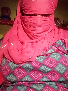 Snapshot of 02Roshni chatting on February 17, 2:08 am 02Roshni online show from February 17, 2:08 am