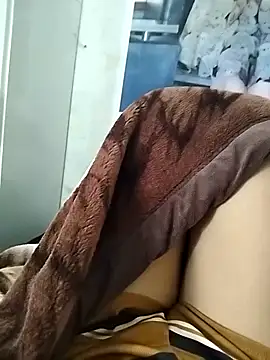 Snapshot of NIANSED chatting on February 13, 6:42 am NIANSED online show from February 13, 6:42 am