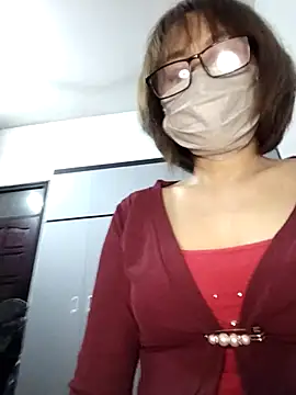 Snapshot of NIANSED chatting on February 17, 4:09 am NIANSED online show from February 17, 4:09 am