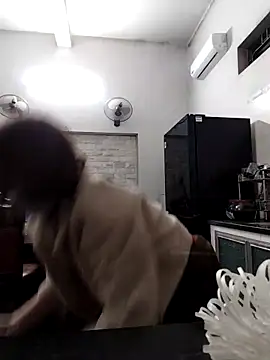 Snapshot of NIANSED chatting on February 18, 1:40 pm NIANSED online show from February 18, 1:40 pm