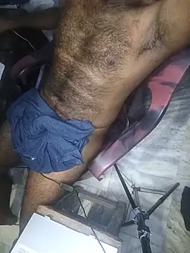 Snapshot of Tinku_1324 chatting on February 22, 7:23 pm Tinku 1324 online show from February 22, 7:23 pm