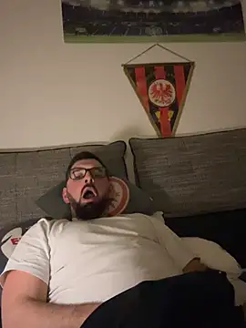 Snapshot of xxxsharkexxx chatting on March 4, 7:53 pm xxxsharkexxx online show from March 4, 7:53 pm