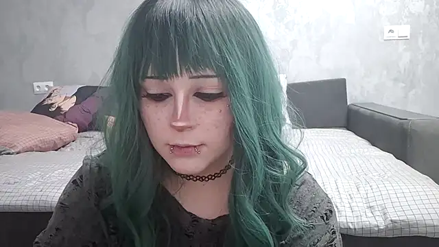 Snapshot of NaomiJess chatting on February 25, 8:18 pm NaomiJess online show from February 25, 8:18 pm