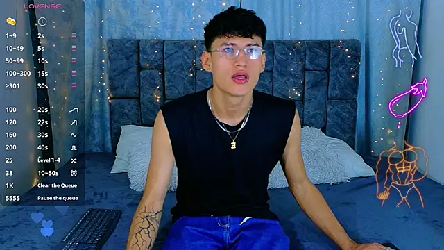 NicolasTorrez online show from June 5, 3:24 am