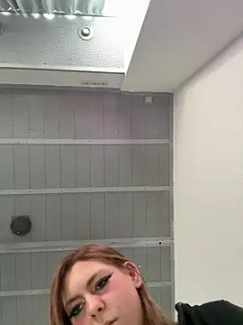 Snapshot of Milli-Kiss chatting on March 3, 3:07 pm Milli-Kiss online show from March 3, 3:07 pm