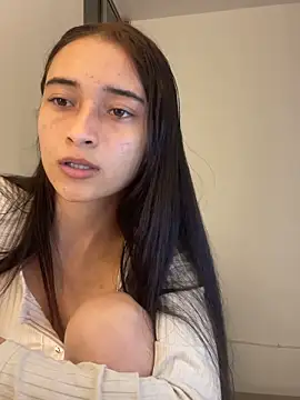 candy deluxe online show from February 19, 1:45 am