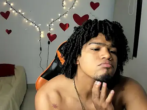 Snapshot of alexj_black_ chatting on February 24, 11:52 am alexj black online show from February 24, 11:52 am