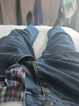 Dkny boy online show from April 21, 8:20 am