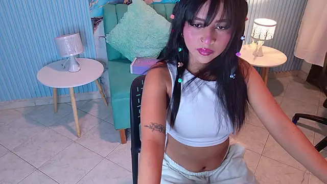 Abby18  online show from February 24, 4:10 am