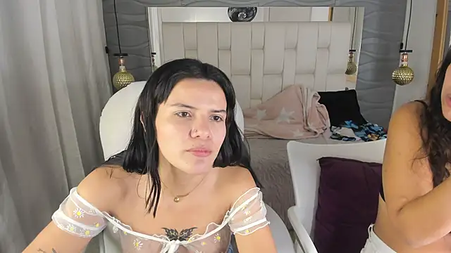 Veyra sereny online show from February 26, 10:42 pm