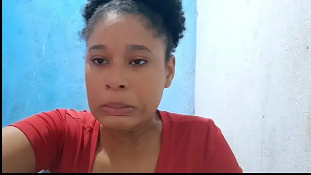 MadelynStamant online show from April 4, 12:24 pm