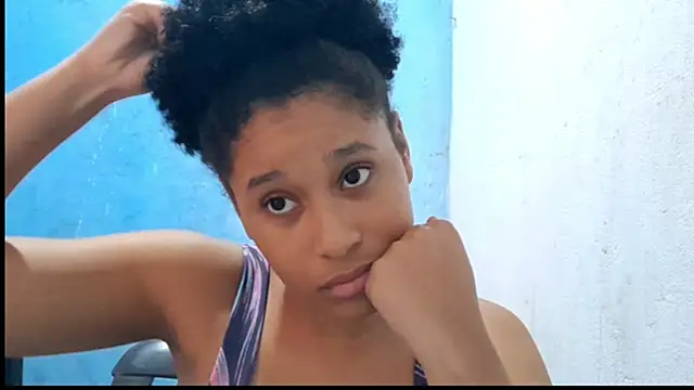 MadelynStamant online show from April 7, 12:49 pm