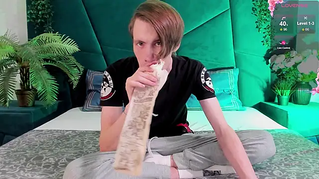 Erick Wilson online show from February 23, 8:55 pm