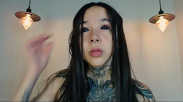 alien eyes09 online show from March 4, 1:33 am