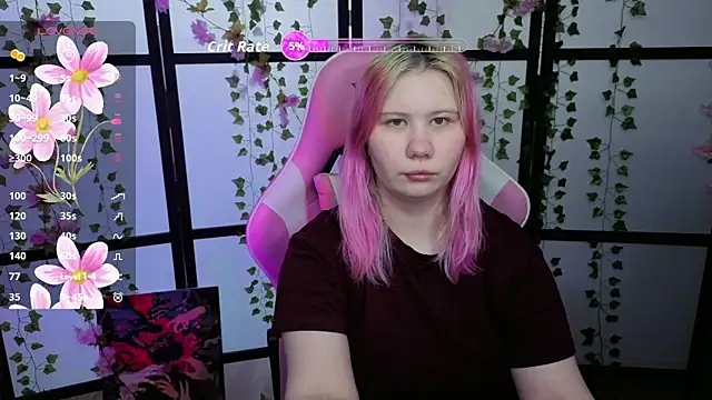 kitsune little online show from April 13, 7:47 am