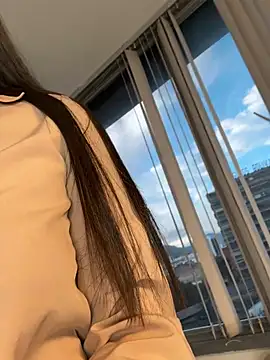 luisa  rosse online show from February 20, 11:43 am