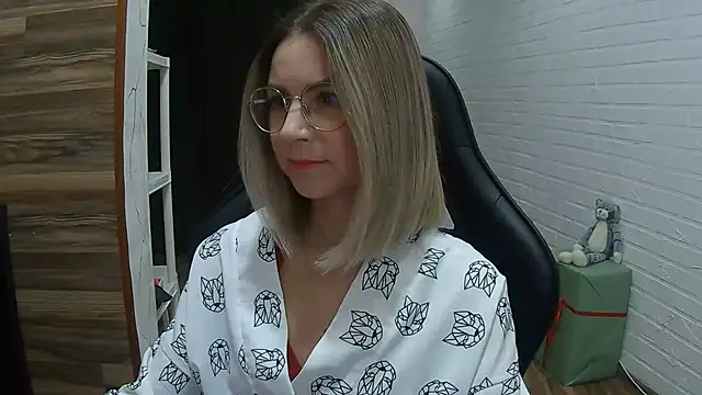 IceMayes online show from April 4, 8:23 am