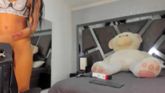 ElektraBomdans online show from February 25, 3:49 am