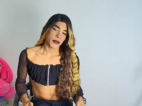 DollsKiara online show from April 5, 1:58 am