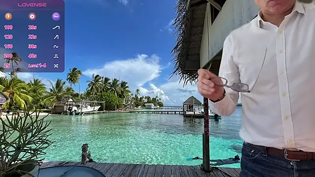 Snapshot of stephcmoi007 chatting on March 2, 9:05 am stephcmoi007 online show from March 2, 9:05 am