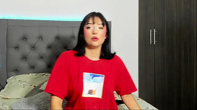 ImEmily   online show from April 18, 9:59 pm