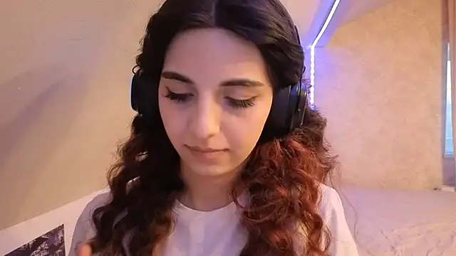 Blissmissataeses online show from February 16, 11:39 am