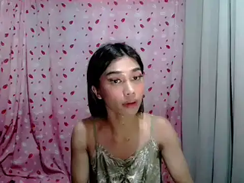 Snapshot of katrina_bigcock69 chatting on February 23, 12:24 pm katrina bigcock69 online show from February 23, 12:24 pm