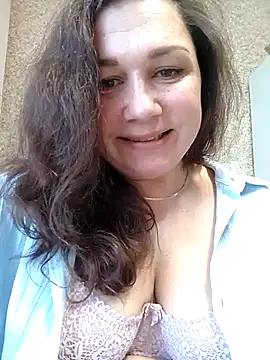 Susan8421 online show from March 13, 5:58 am