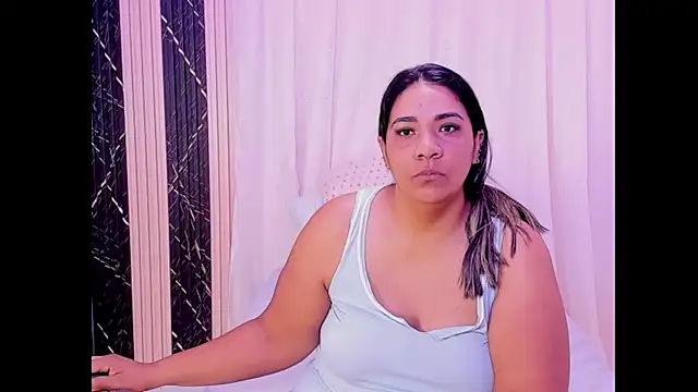 Cinnamon Skin01 online show from April 19, 11:53 am