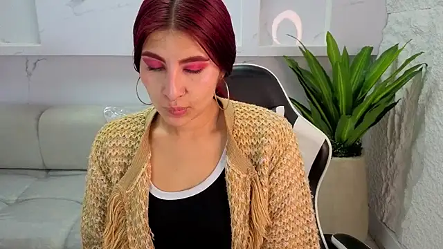 Snapshot of emily__tp chatting on February 20, 12:38 pm emily tp online show from February 20, 12:38 pm