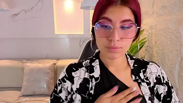 Snapshot of emily__tp chatting on February 24, 12:47 pm emily tp online show from February 24, 12:47 pm