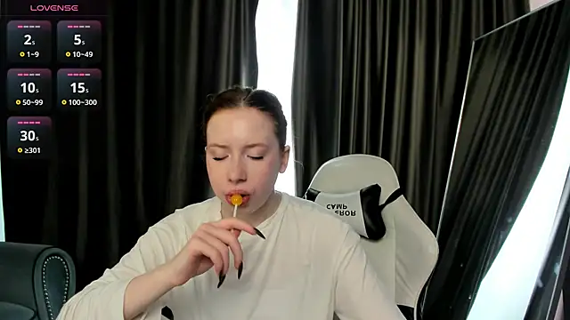 StellaBev online show from April 12, 8:58 pm