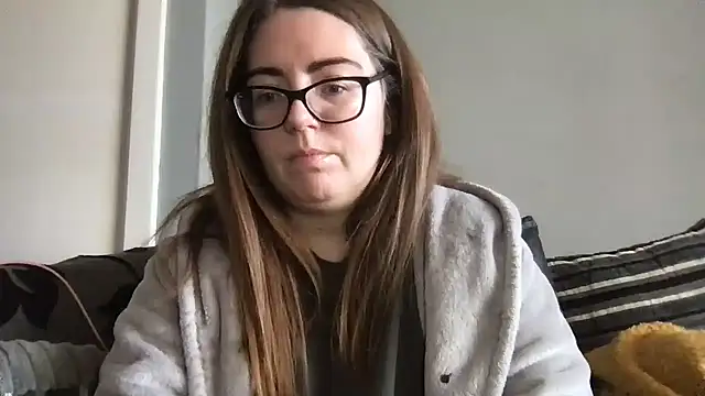 CurvyBx online show from March 3, 11:49 am