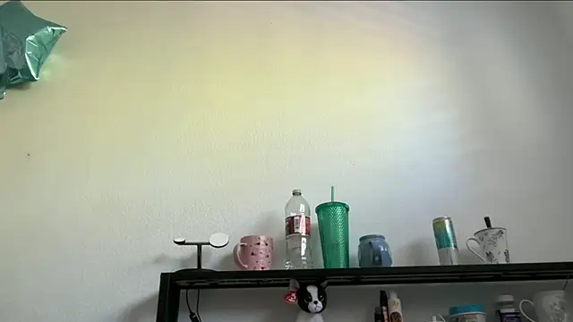 yourmila1 online show from March 3, 8:15 pm