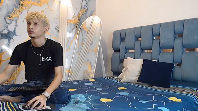 YOUNG BOYS HELL online show from May 20, 1:12 am