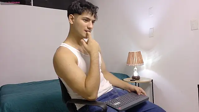 Kael Switch online show from February 24, 1:25 am