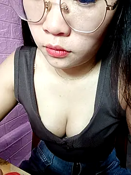 Eye-squirt online show from February 21, 2:01 am