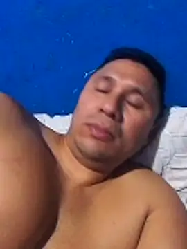 Snapshot of deiner13 chatting on February 27, 4:29 pm deiner13 online show from February 27, 4:29 pm