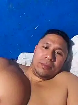 Snapshot of deiner13 chatting on March 4, 7:31 pm deiner13 online show from March 4, 7:31 pm