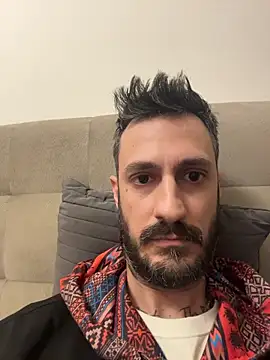 livegreek online show from April 14, 3:07 pm