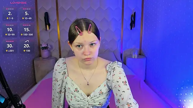 LauraBev online show from March 15, 5:46 am