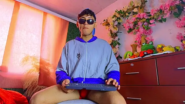 Ian Hunter online show from February 26, 1:21 pm