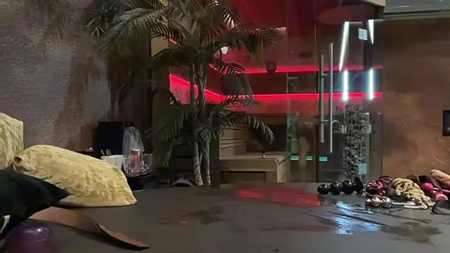 CustomKinkyCouple online show from April 8, 3:34 pm