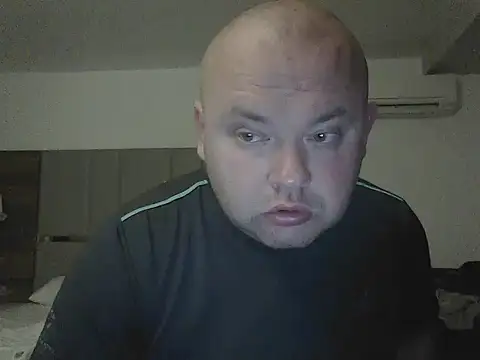 Snapshot of Rob1874 chatting on March 5, 1:12 am Rob1874 online show from March 5, 1:12 am