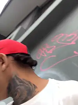 Maxtor  online show from February 25, 11:42 am