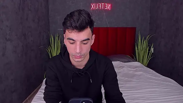 Slendy Knox online show from February 19, 1:51 pm