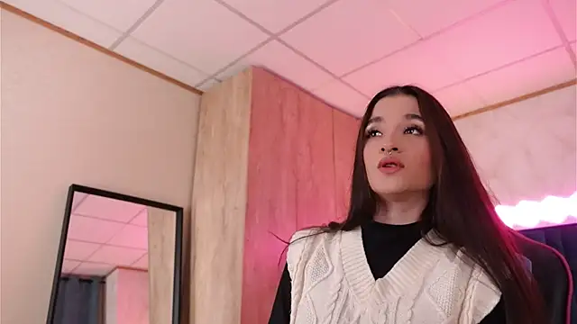 Snapshot of LucyDeLuca chatting on March 2, 7:59 am LucyDeLuca online show from March 2, 7:59 am